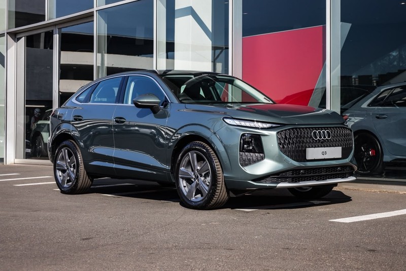 Audi Q3 - Audi Centre Hatfield - Image 1