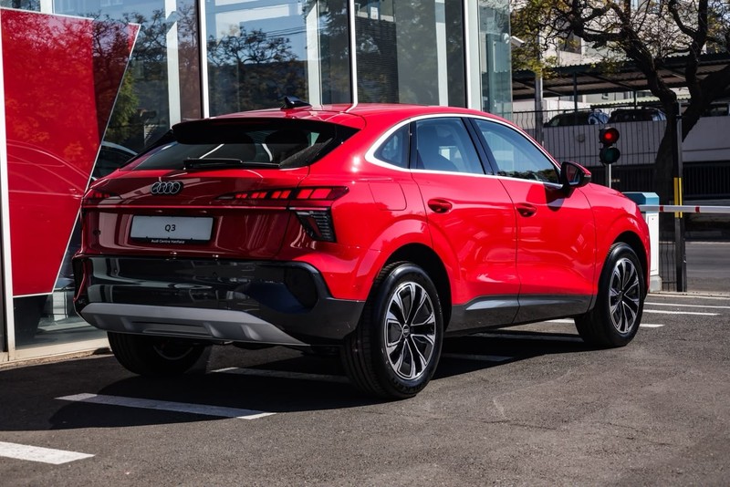 Audi Q3 - Audi Centre Hatfield - Image 8