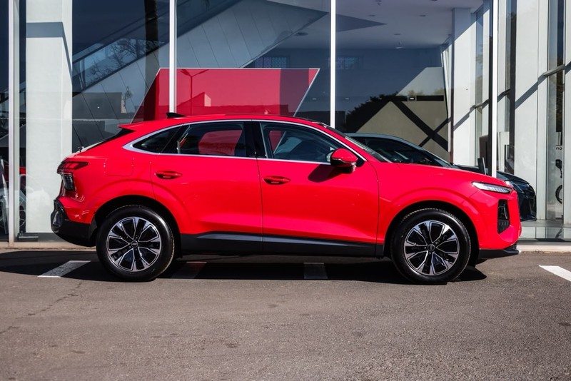 Audi Q3 - Audi Centre Hatfield - Image 4