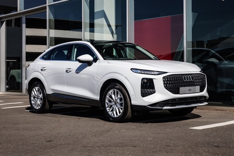 Audi Q3 - Audi Centre Hatfield - Image 1