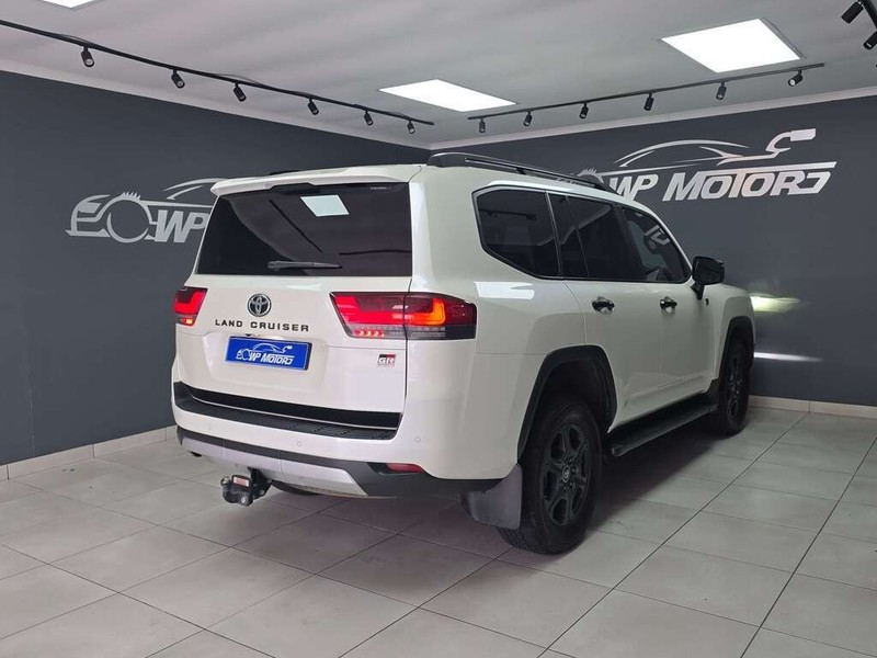 Toyota Land Cruiser - WP Motors - Image 8