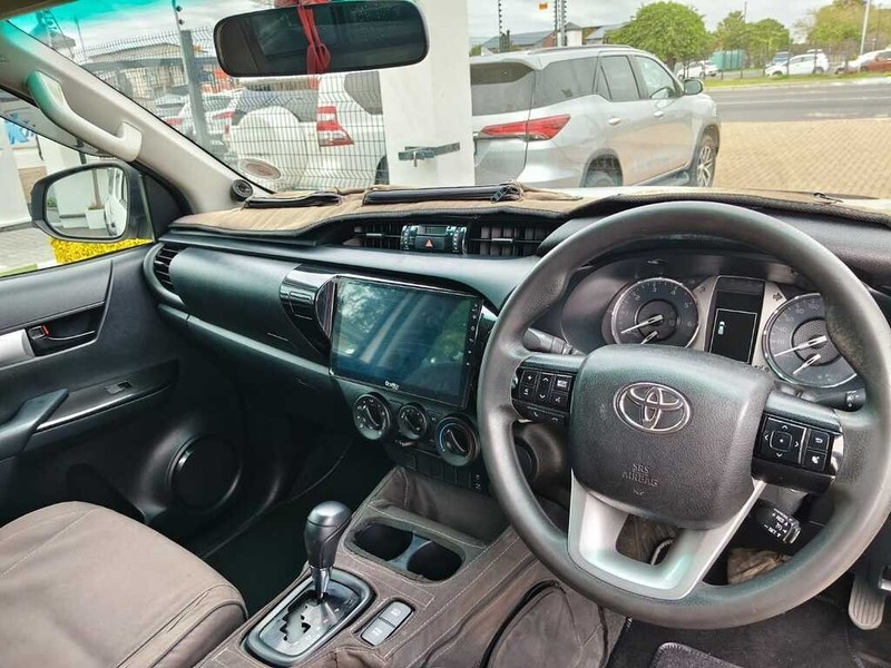 Toyota Hilux - King Cars Bellville/Vredekloof - Image 10