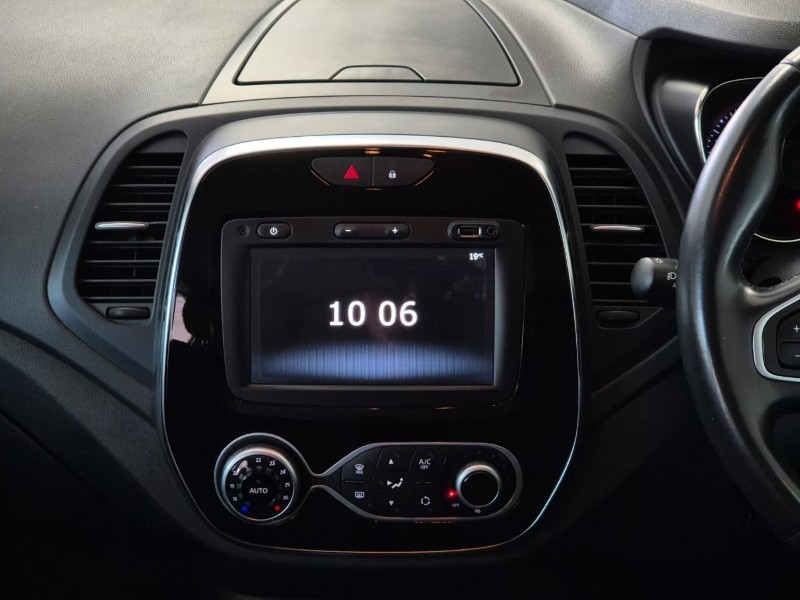 Renault Captur - Ford Bryanston - Image 10