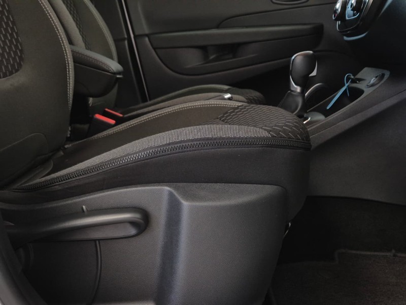Renault Captur - Ford Bryanston - Image 13
