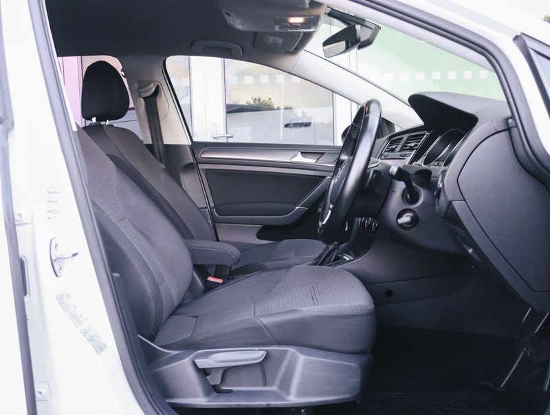 Volkswagen Golf - Isuzu Richards Bay - Image 18