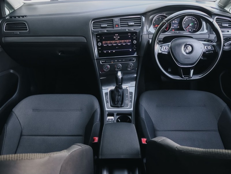 Volkswagen Golf - Isuzu Richards Bay - Image 27