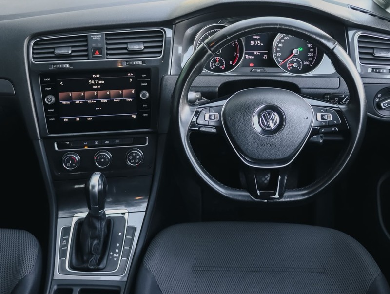 Volkswagen Golf - Isuzu Richards Bay - Image 22