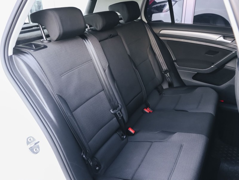 Volkswagen Golf - Isuzu Richards Bay - Image 21