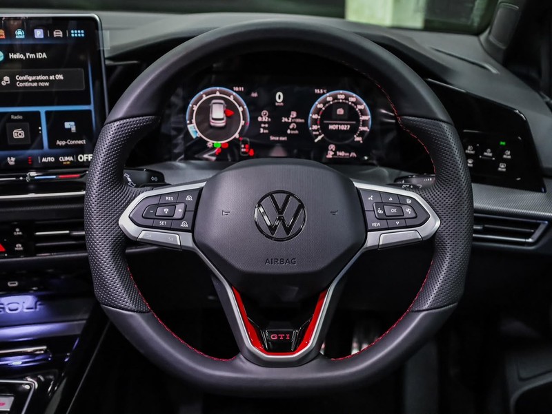 Volkswagen Golf - Hatfield VW Bryanston - Image 12