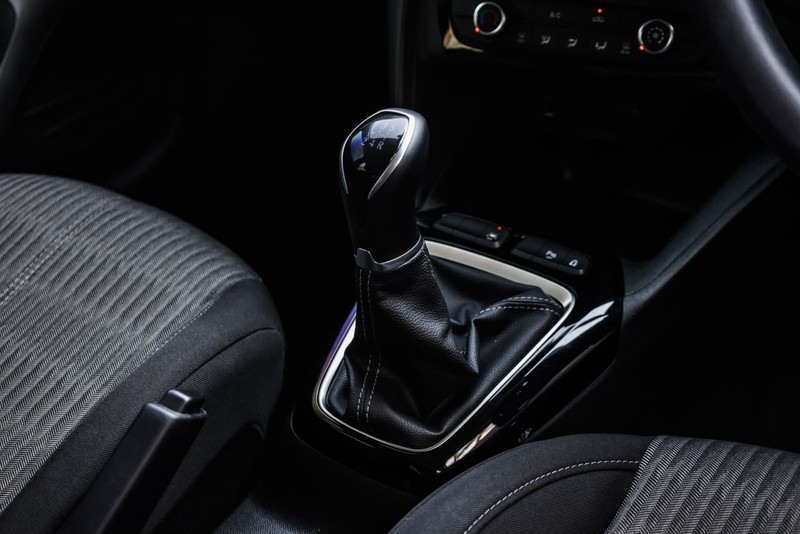 Opel Corsa - MG Hatfield - Image 17