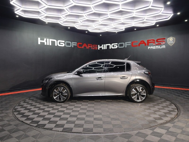 Peugeot 208 - KING OF CARS - Image 5