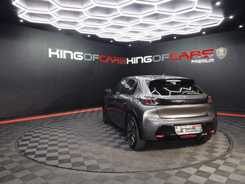 Peugeot 208 - KING OF CARS - Image 6
