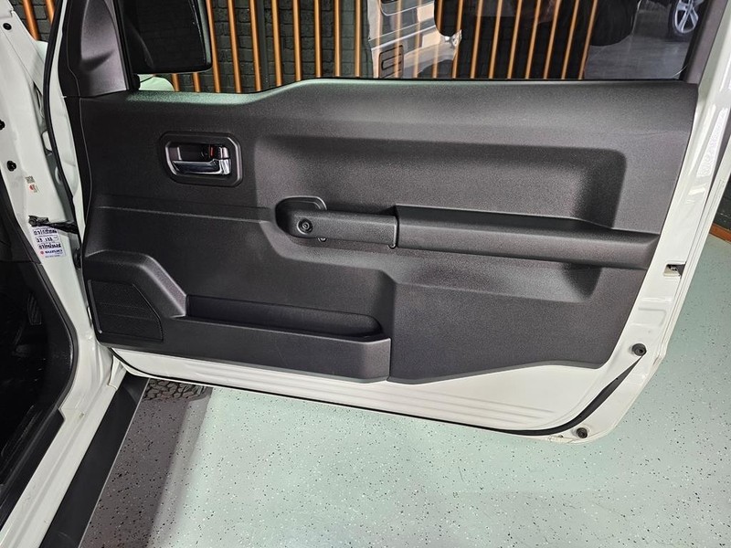 Suzuki Jimny - Mit Mak Motors - Image 7