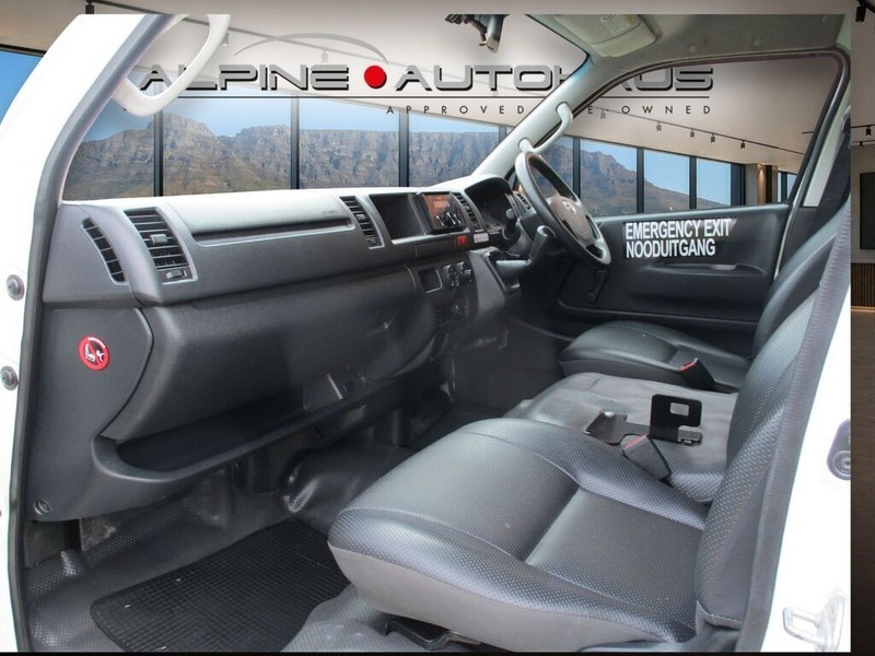 Toyota Quantum - Alpine Autohaus - Image 13