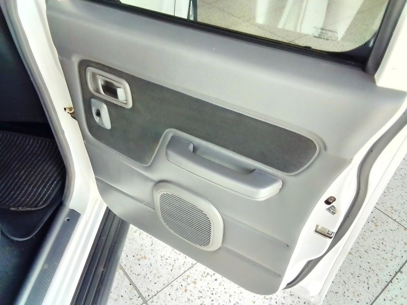 Nissan NP300 Hardbody - Markon Motors - Image 10