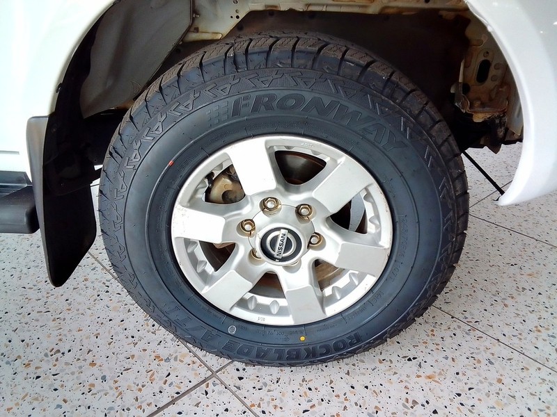 Nissan NP300 Hardbody - Markon Motors - Image 16