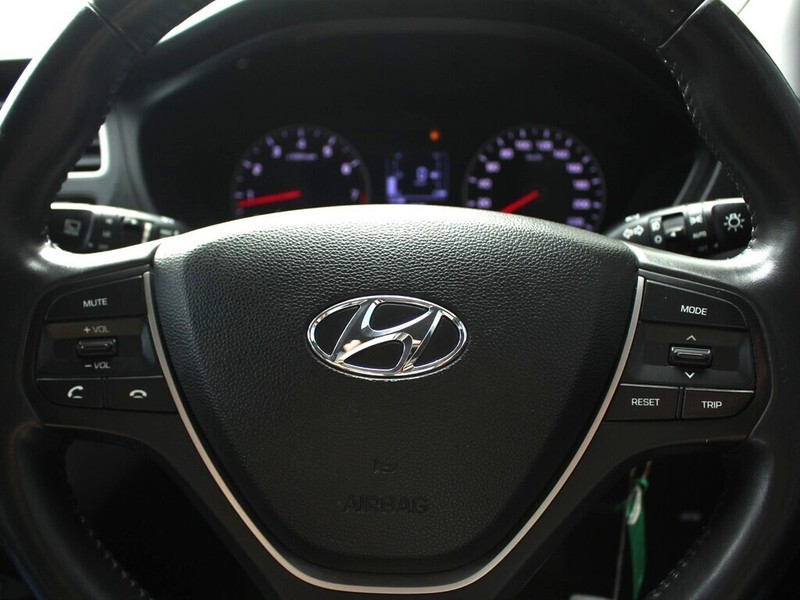 Hyundai i20 - Authentique Autos - Image 18