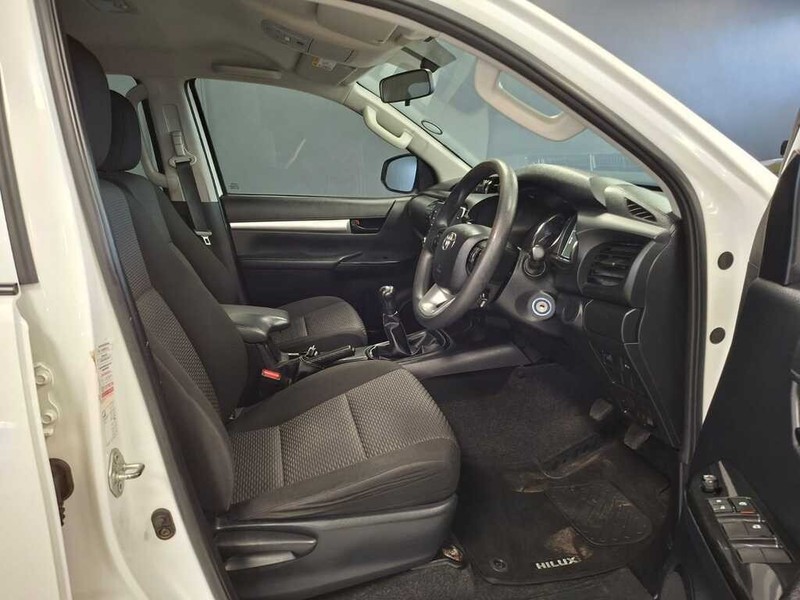 Toyota Hilux - Cargen Auto - Image 12