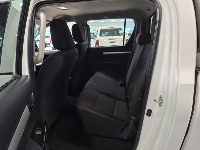 Toyota Hilux - Cargen Auto - Image 9