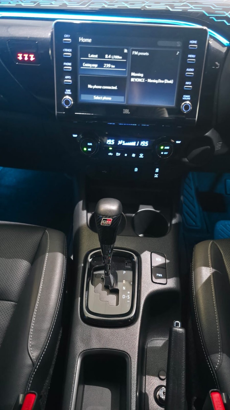 Toyota Hilux - Ford Amanzimtoti - Image 11