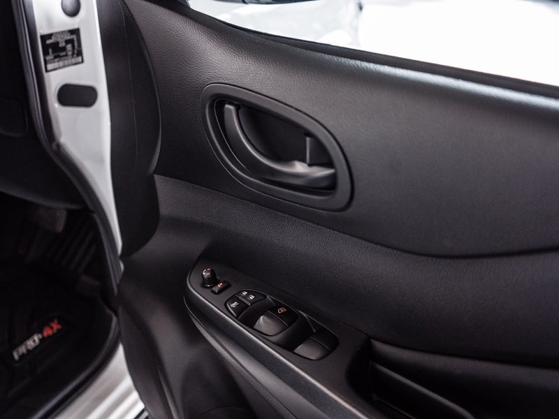 Nissan Navara - Ford Sandton - Image 18