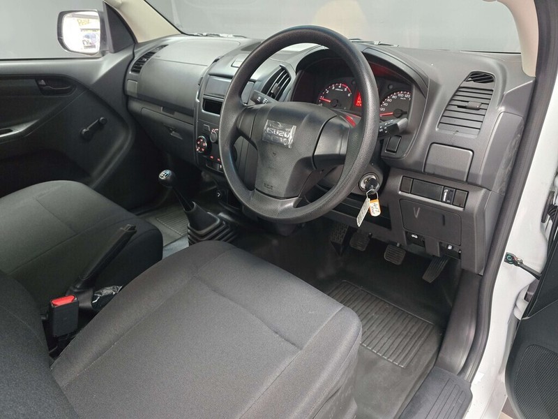 Isuzu D-Max - WP Motors - Image 17