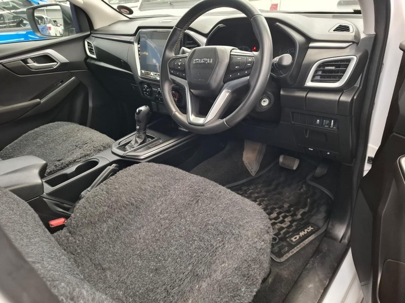 Isuzu D-Max - Mit Mak Motors - Image 4