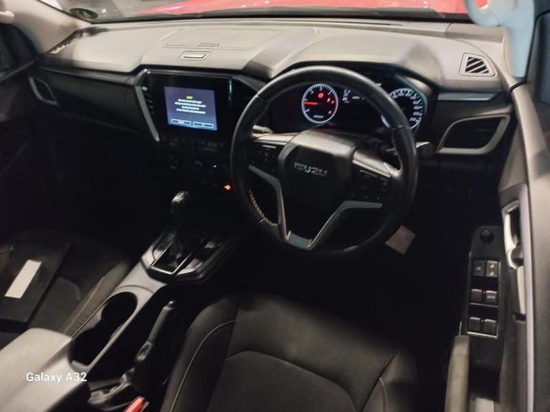 Isuzu D-Max - Mit Mak Motors - Image 4