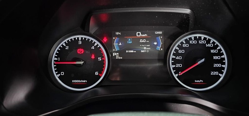 Isuzu D-Max - Mit Mak Motors - Image 12