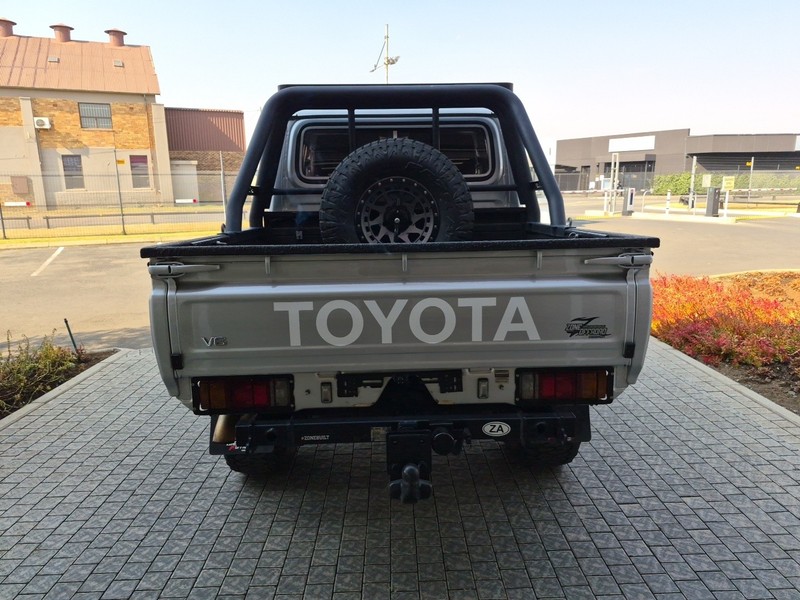 Toyota land cruiser 79 - Nic Bottari Toyota - Image 4