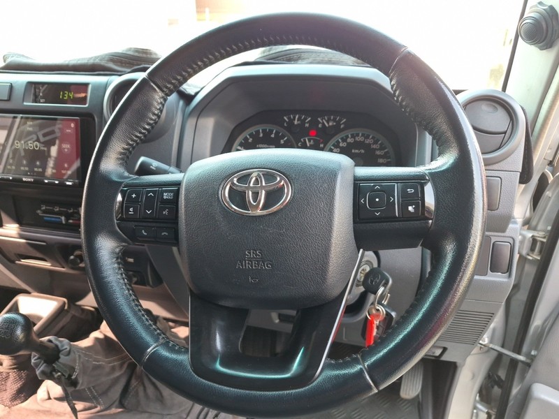 Toyota land cruiser 79 - Nic Bottari Toyota - Image 6