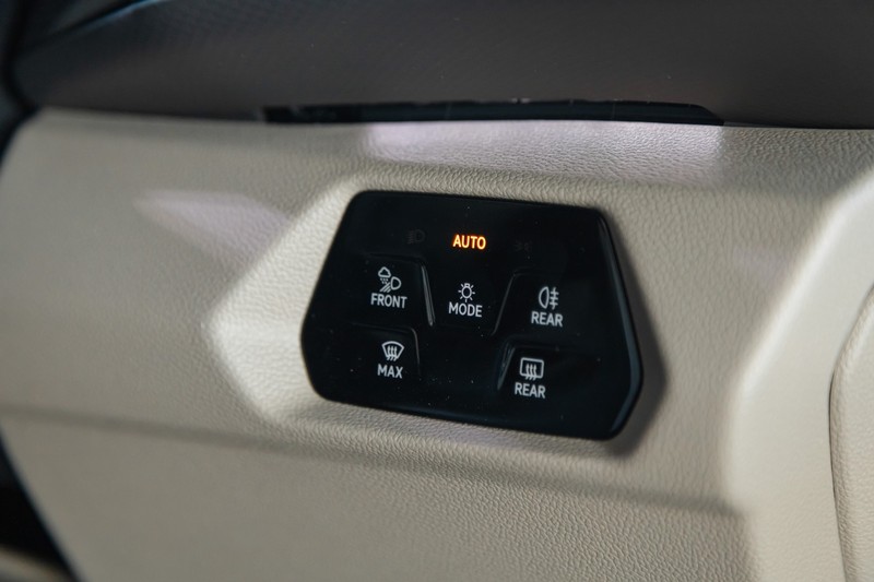 Volkswagen Caravelle - Midbay Motors - Image 5