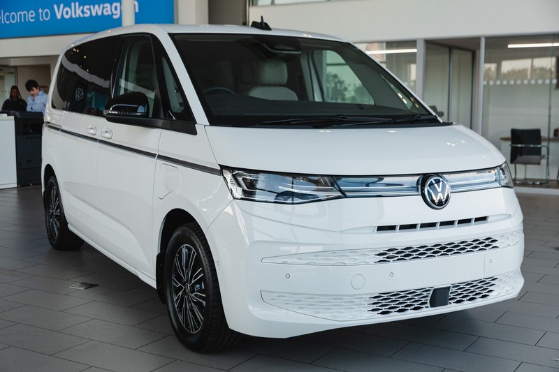 Volkswagen Caravelle - Midbay Motors - Image 3