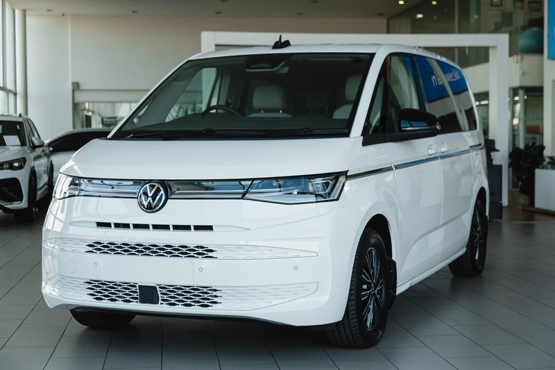 Volkswagen Caravelle - Midbay Motors - Image 1