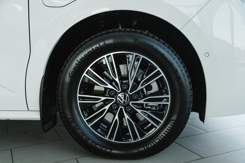 Volkswagen Caravelle - Midbay Motors - Image 14
