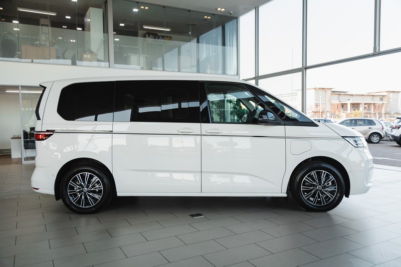 Volkswagen Caravelle - Midbay Motors - Image 20