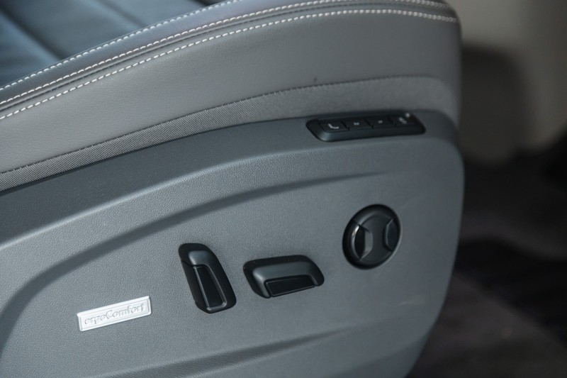 Volkswagen Caravelle - Midbay Motors - Image 6