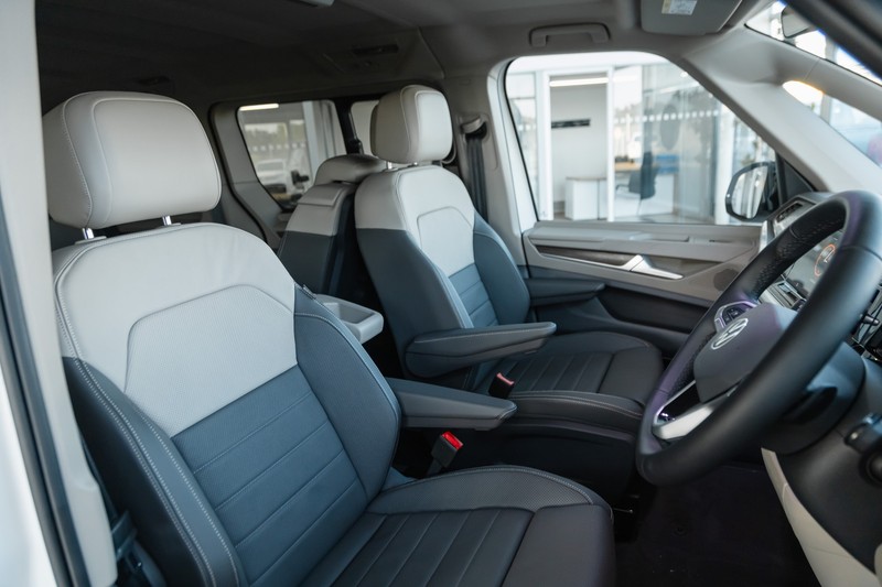 Volkswagen Caravelle - Midbay Motors - Image 7