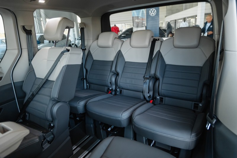 Volkswagen Caravelle - Midbay Motors - Image 9