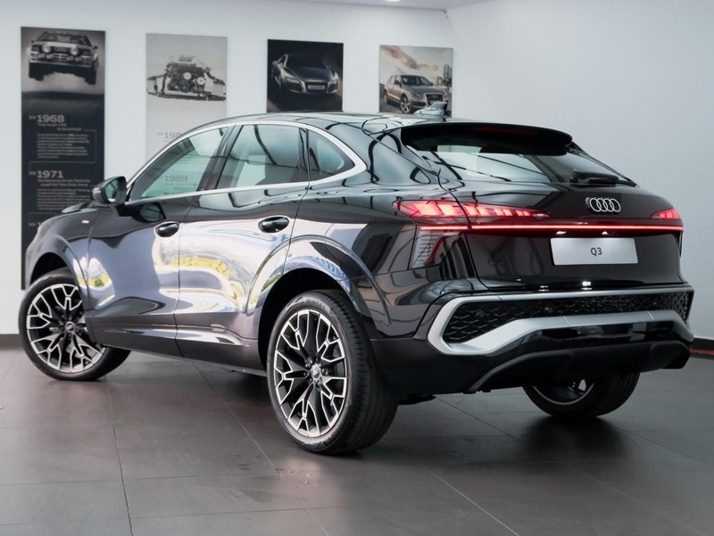 Audi Q3 - Audi Centre Rivonia - Image 24
