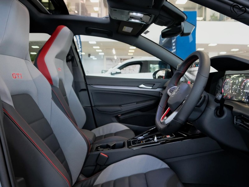 Volkswagen Golf - Hatfield VW Melrose Arch - Image 11