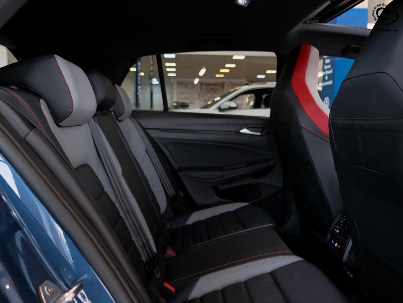 Volkswagen Golf - Hatfield VW Melrose Arch - Image 13