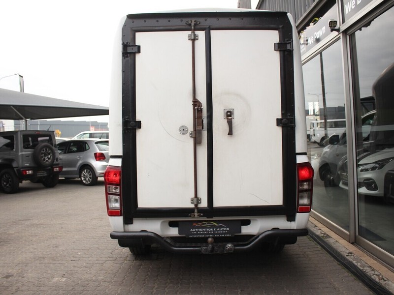 Isuzu D-Max - Authentique Autos - Image 5
