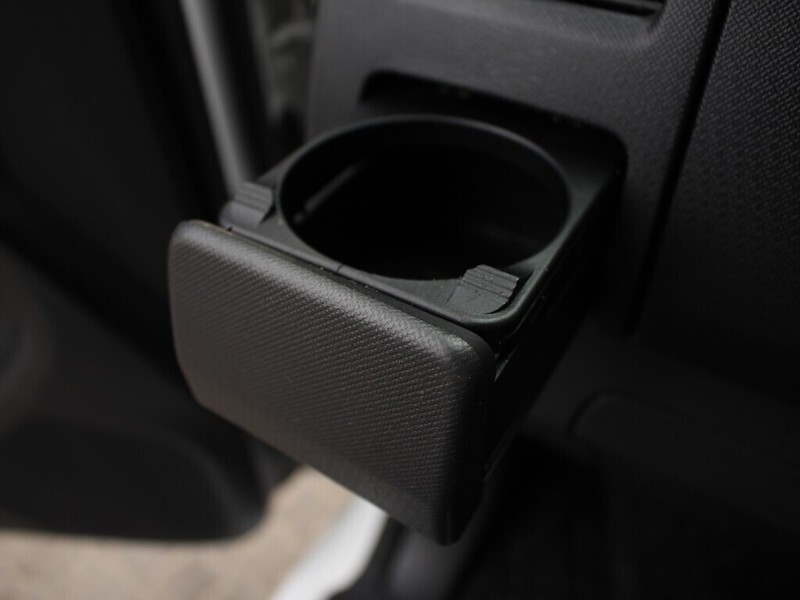 Isuzu D-Max - Authentique Autos - Image 9