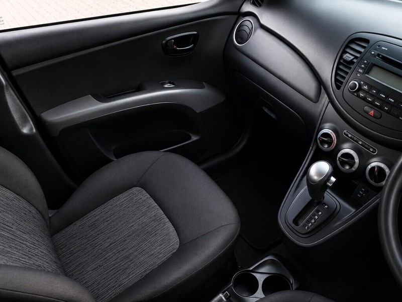 Hyundai i10 - Authentique Autos - Image 17