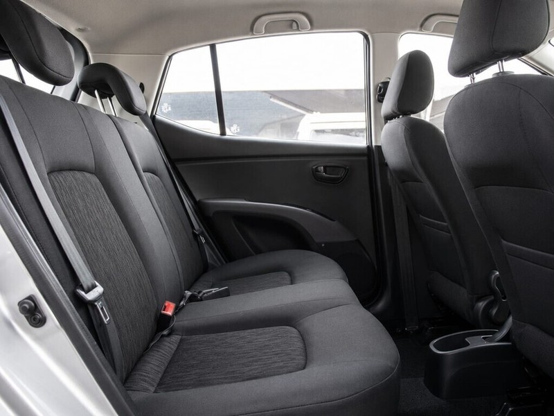 Hyundai i10 - Authentique Autos - Image 9