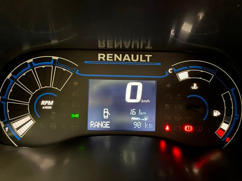 Renault Triber - Audi Centre Braamfontein - Image 13