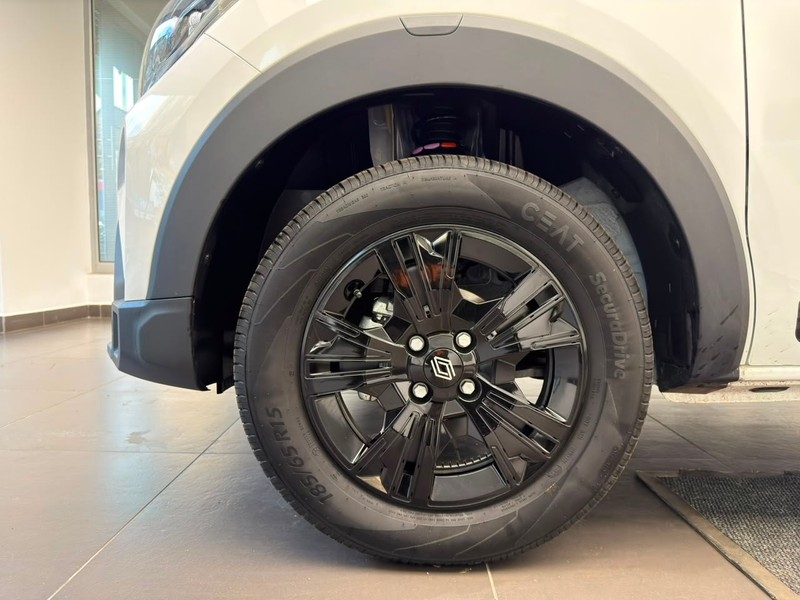 Renault Triber - Audi Centre Braamfontein - Image 23