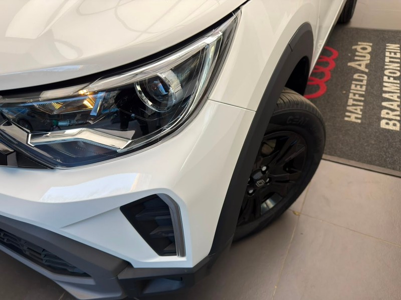 Renault Triber - Audi Centre Braamfontein - Image 5