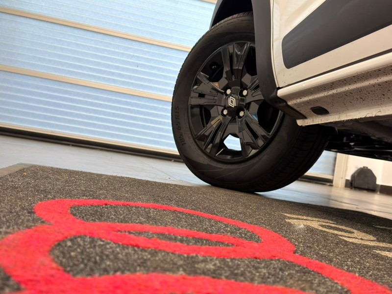 Renault Triber - Audi Centre Braamfontein - Image 17